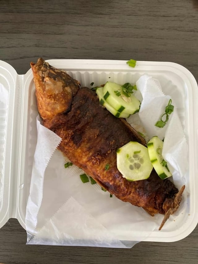Rellenong Bangus (1 Whole Milk Fish).