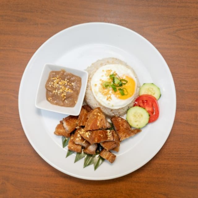 Lechonsilog.
