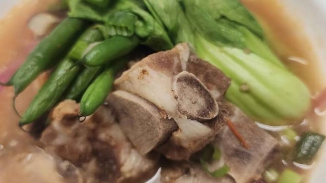 Pork Ribs Sinigang (Serve 2 to 3 person).